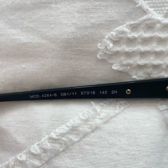 Versace Cat-eye sunglasses Model 4264-B - Picture 4 of 7